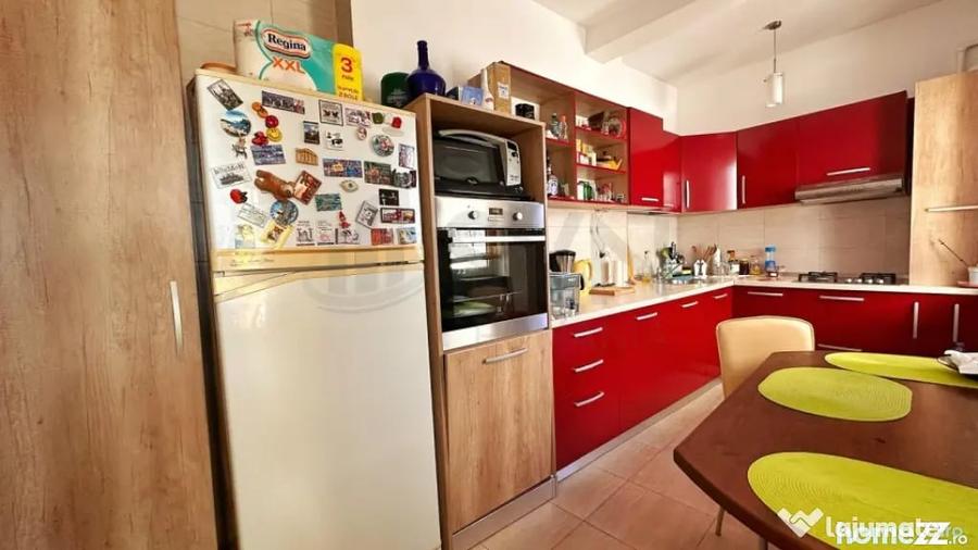 Apartament cu 3 camere decomandat în Grădina Icoanei