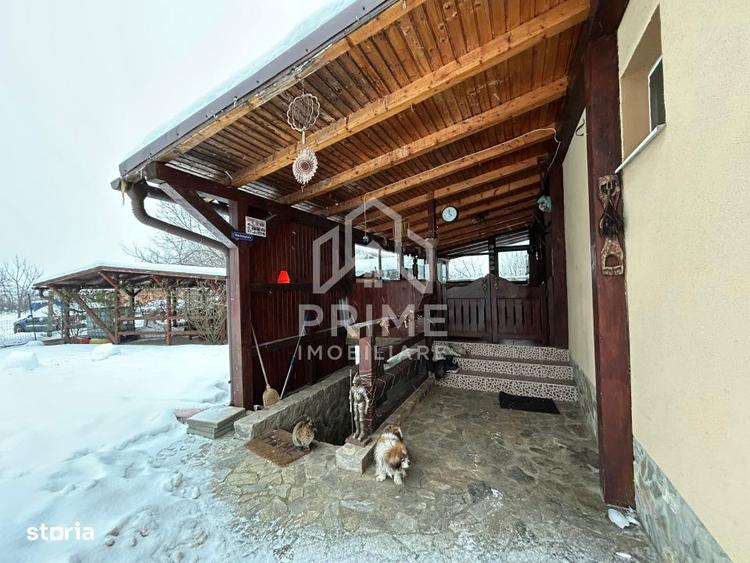 Casă cu 7 camere cu Teren 1004 Mp în Central