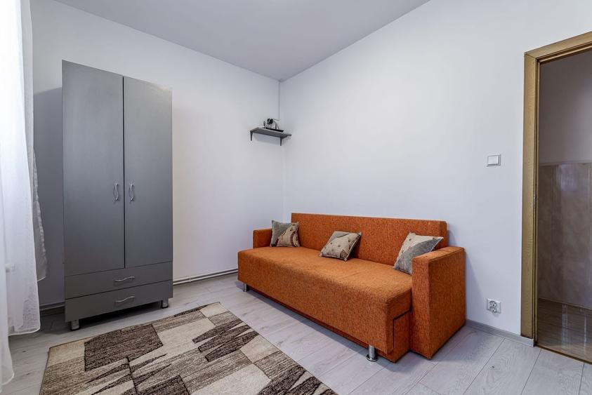 Apartament cu 2 camere decomandat, mobilat în Pârneava