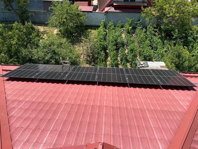 Casă individuală cu 4 camere cu Canalizare în Nord