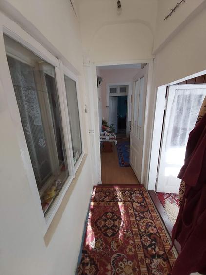 Casă cu 3 camere în Poiana Țapului
