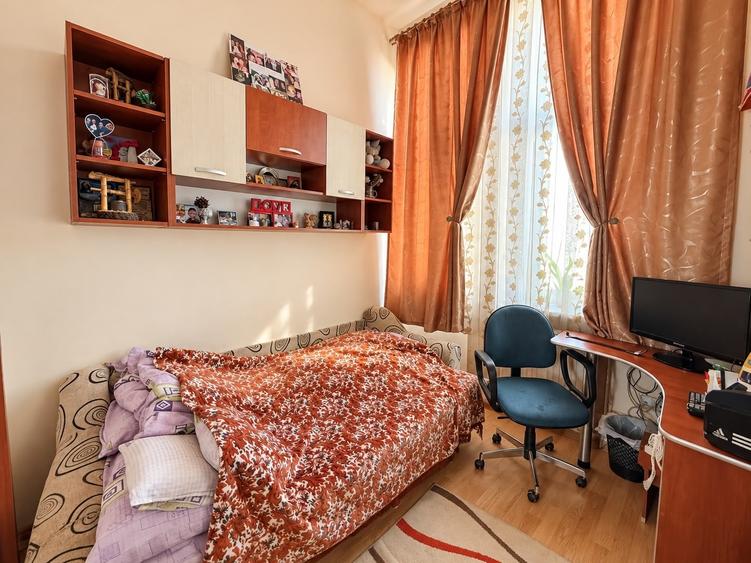 Apartament cu 4 camere în Ultracentral