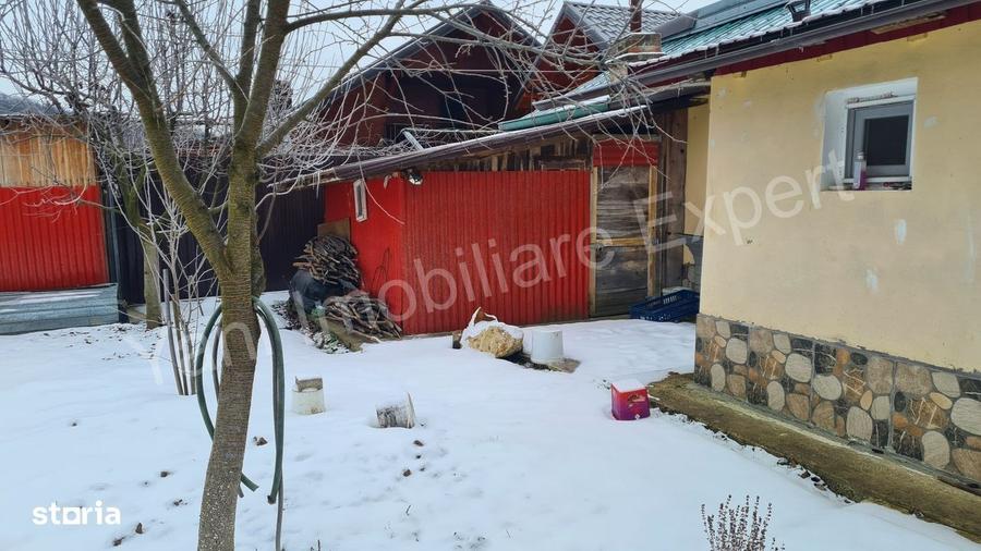 Casă cu 2 camere cu Teren 400 Mp în Tutana