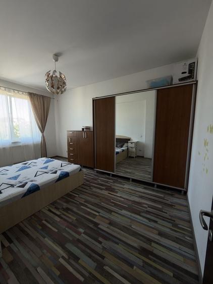 Apartament cu 2 camere decomandat în Fundeni