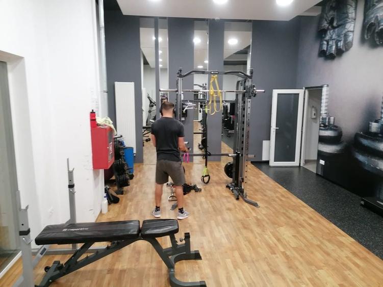 Apartament cu 2 camere decomandat în Dosu Bricii