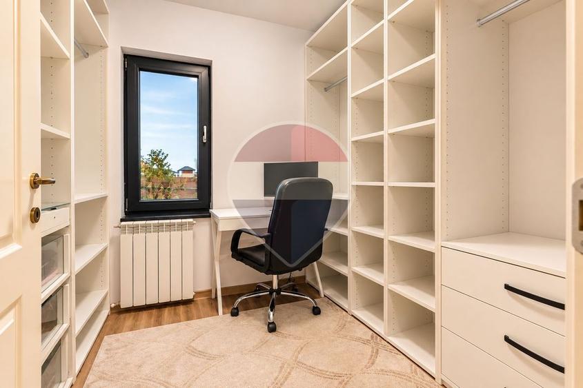 Casă individuală cu 5 camere cu Teren 501 Mp în Valea Adâncă