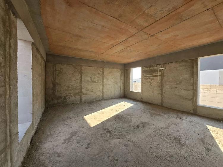 Apartament cu 4 camere decomandat în Militari