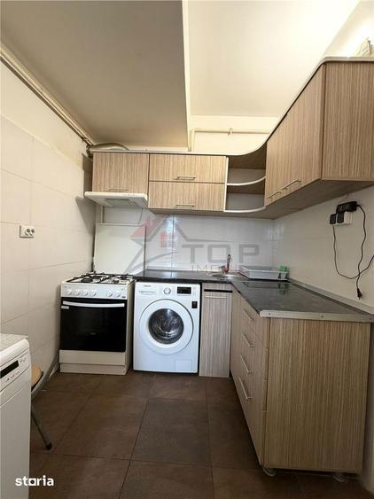Apartament cu 2 camere în Baza 3