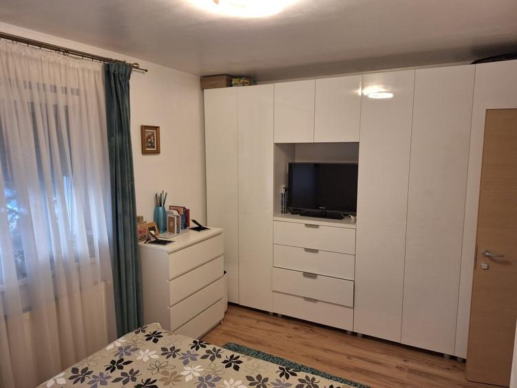 Apartament cu 2 camere decomandat, mobilat în Chitila
