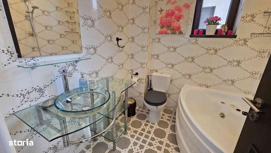 Apartament cu 3 camere în Băneasa