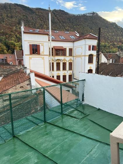 Apartament cu 3 camere decomandat în Centrul Istoric
