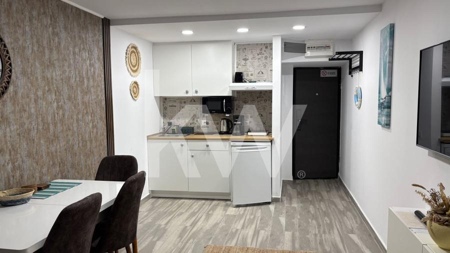Apartament cu 3 camere decomandat, mobilat în Olimp