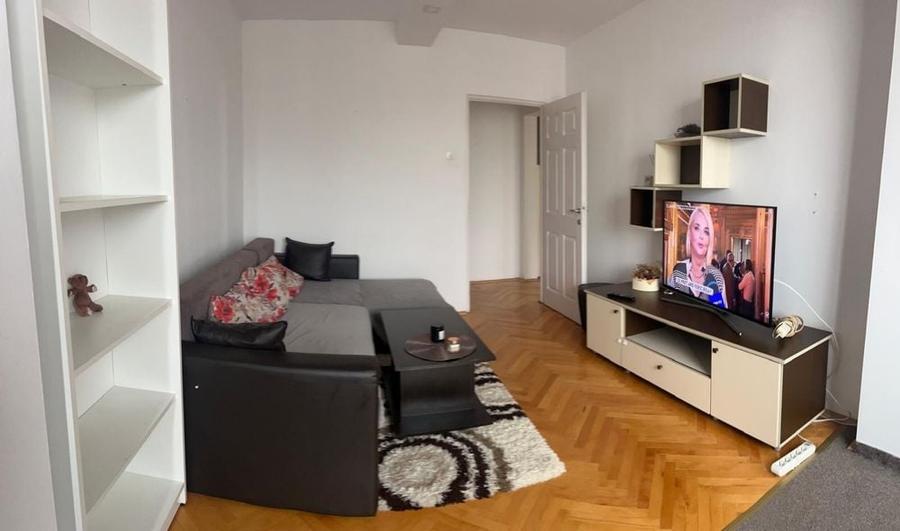 Apartament cu 2 camere decomandat în Tudor