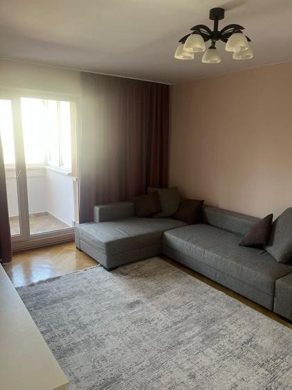 Apartament cu 2 camere decomandat în Tudor