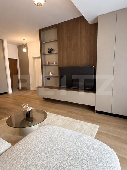 Apartament cu 2 camere semidecomandat, mobilat în Florești