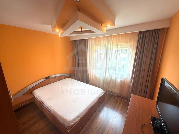 Apartament cu 2 camere decomandat în Rovine