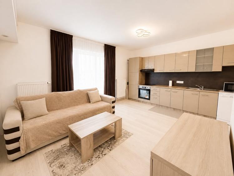Apartament cu 2 camere decomandat, mobilat în Avantgarden