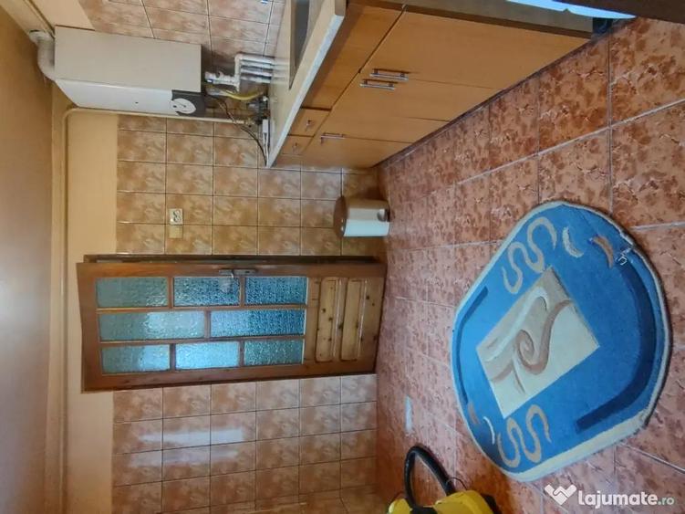 Casă cu 5 camere în Chercea