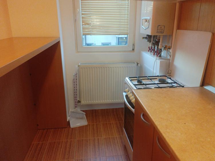 Apartament cu 2 camere semidecomandat, mobilat în Militari