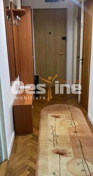 Apartament cu 3 camere semidecomandat, mobilat în Drumul Taberei
