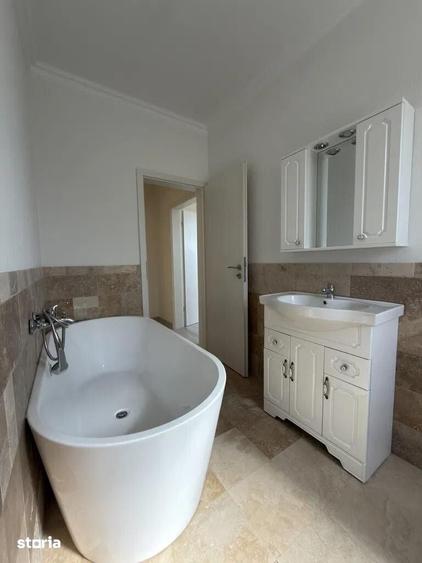 Apartament cu 3 camere decomandat în Giroc