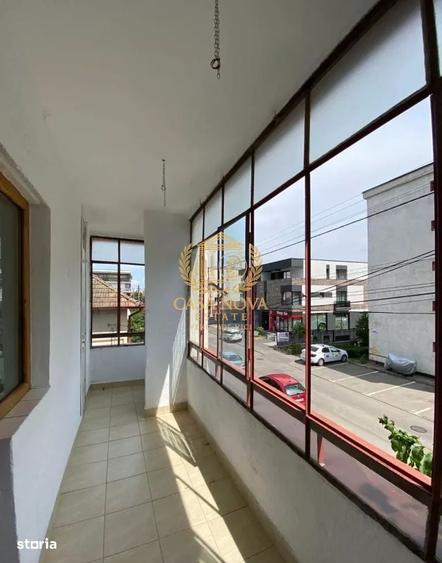Apartament cu 4 camere în Între Lacuri
