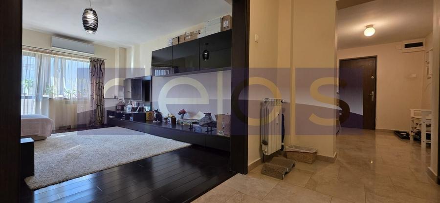 Apartament cu 4 camere decomandat, mobilat în Decebal