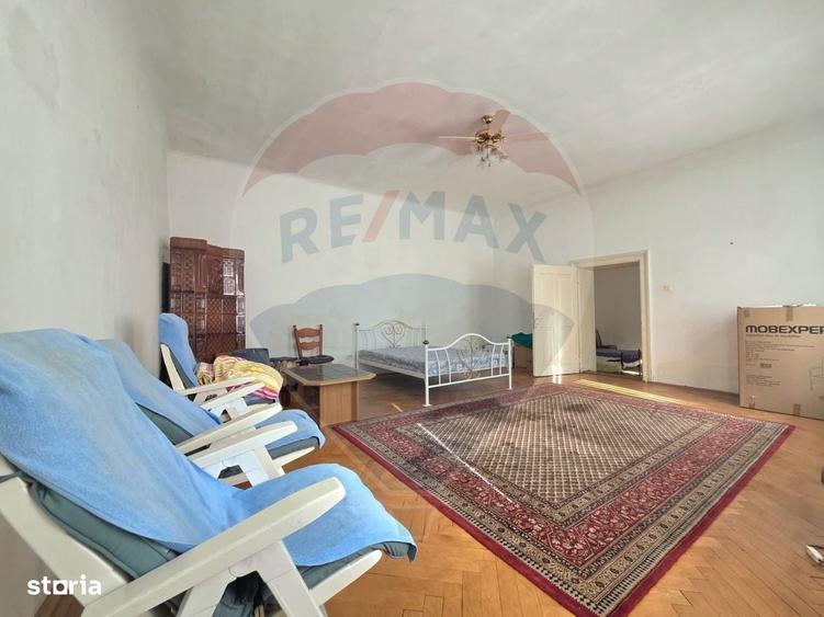 Casă cu 4 camere în Ultracentral