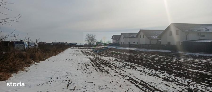 Teren de 1000 mp, în Frătăuții Noi
