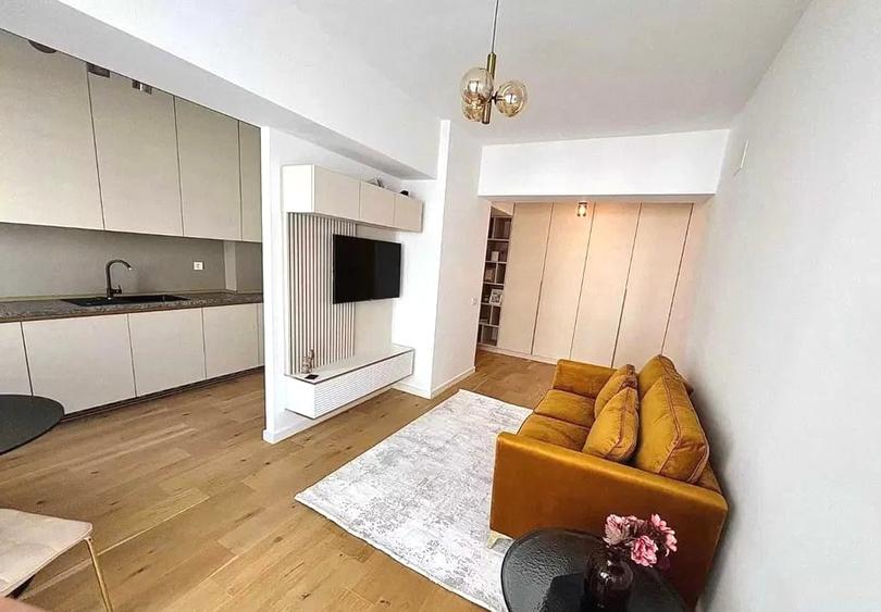 Apartament cu 2 camere semidecomandat, mobilat în Pipera