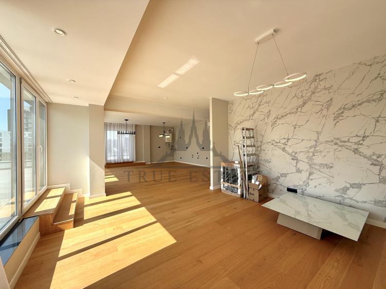 Penthouse cu 4 camere decomandat în Floreasca