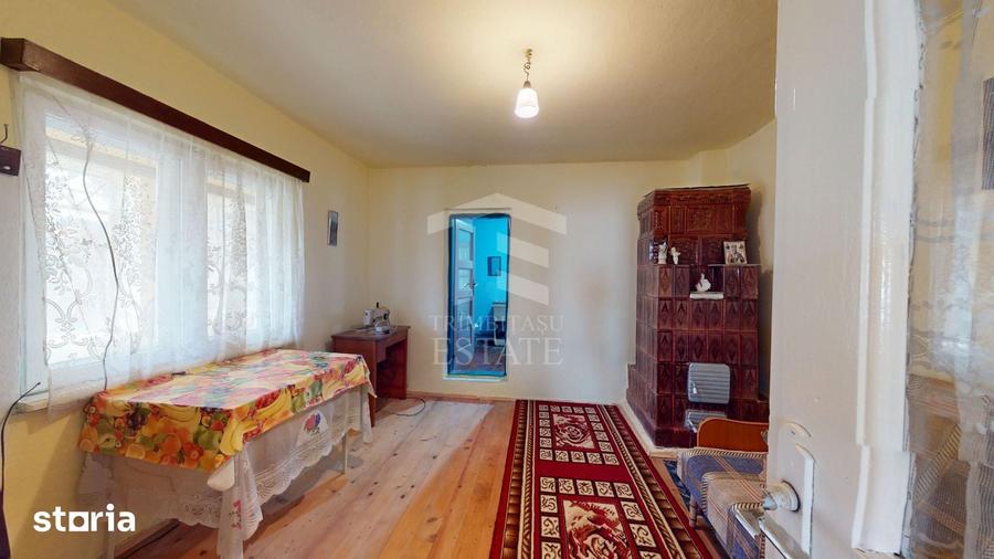 Casă cu 3 camere cu Teren 200 Mp în Central