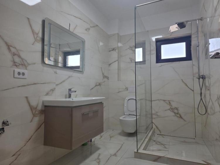 Casă individuală cu 4 camere cu Teren 301 Mp în Tunari