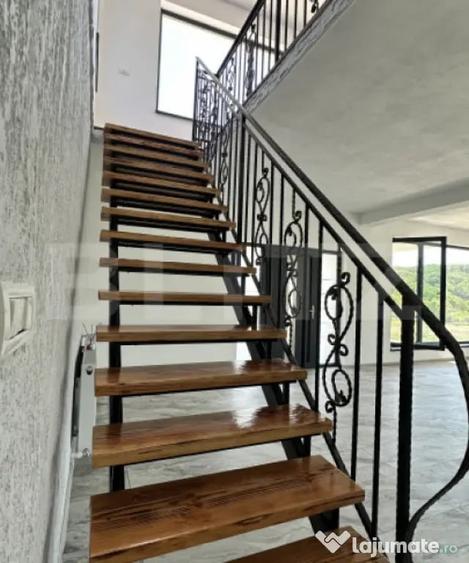 Casă cu 5 camere cu Teren 3200 Mp în Luncoiu de Sus