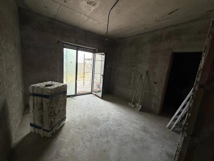 Casă cu Teren 325 Mp în Giroc