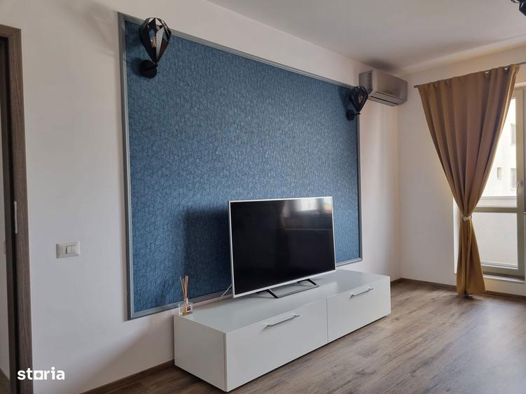 Apartament cu 2 camere decomandat în Parcul Carol