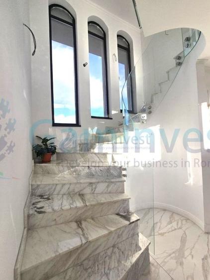 Casă individuală cu 5 camere cu Canalizare în Cihei