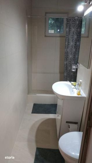 Apartament cu 2 camere decomandat în Republicii