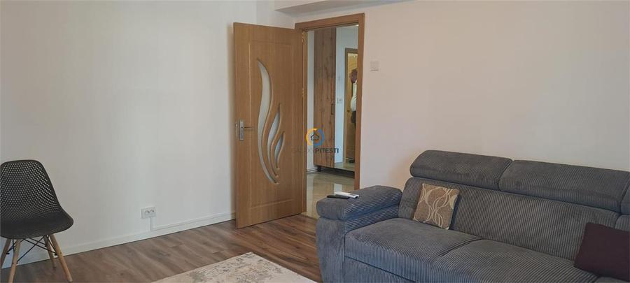 Apartament cu 2 camere decomandat, mobilat în Ultracentral