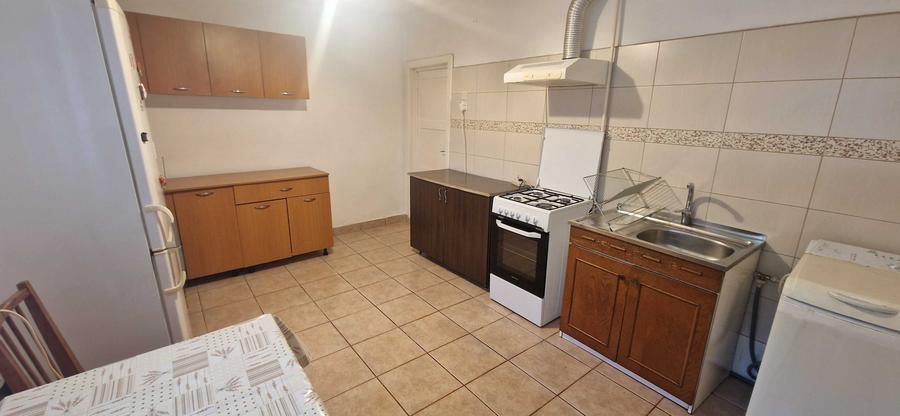 Apartament cu 2 camere decomandat în Ștrand