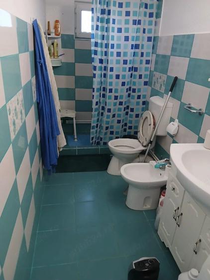 Casă cu Teren 300 Mp în Horia