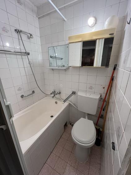 Garsonieră decomandată în Central