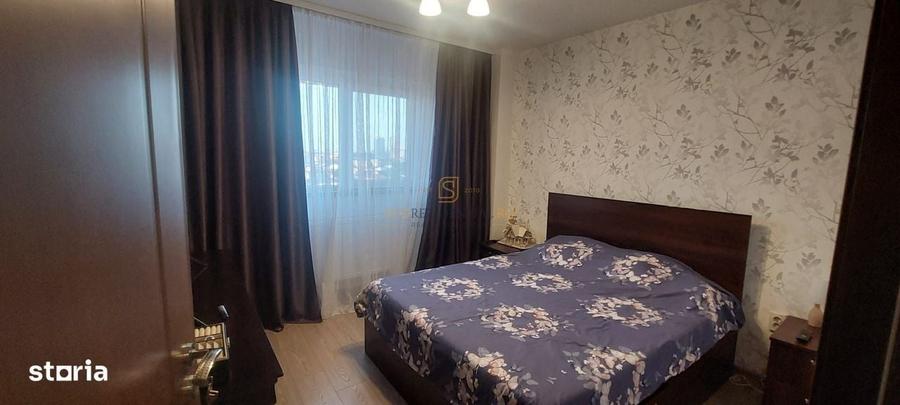 Apartament cu 3 camere semidecomandat în Apărătorii Patriei