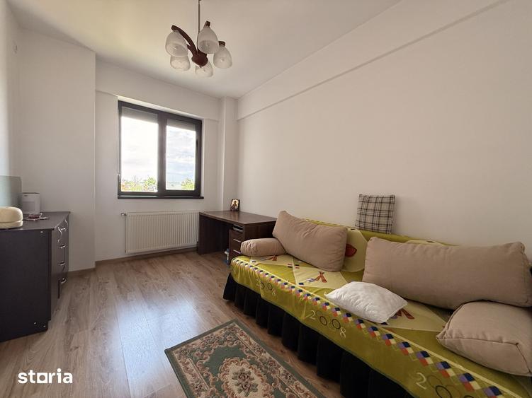 Apartament cu 3 camere, mobilat în 1 Mai