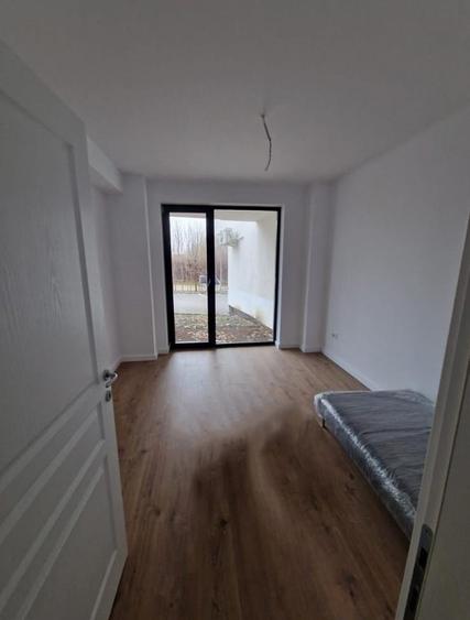 Apartament cu 3 camere decomandat în Păcurari