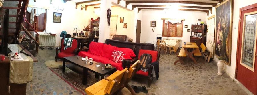 Casă individuală cu 5 camere cu Canalizare în Moroeni