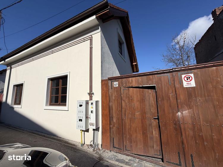 Casă cu 3 camere cu Teren 100 Mp în Semicentral