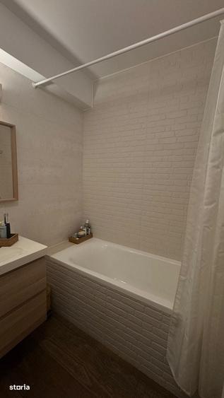 Apartament cu 2 camere decomandat în Sisești