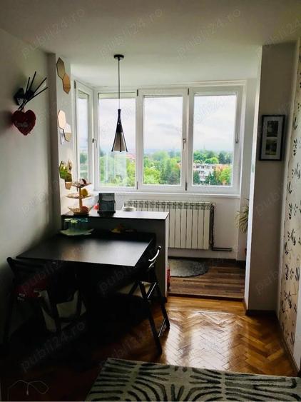 Garsonieră decomandată în Central