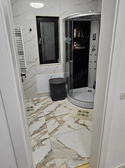 Casă cu Teren 300 Mp în Central